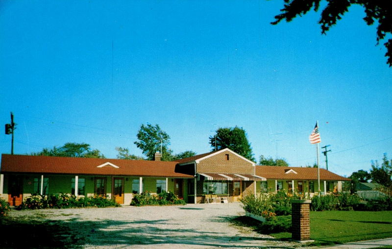 Alleo Motel - Vintage Postcard (newer photo)